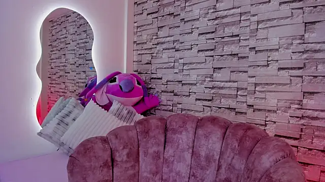 Elarossie online show from February 16, 4:00 am