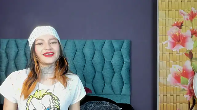 Lia tomson online show from April 9, 7:31 pm