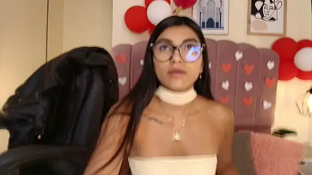 Ateneaaa  online show from February 18, 7:32 pm