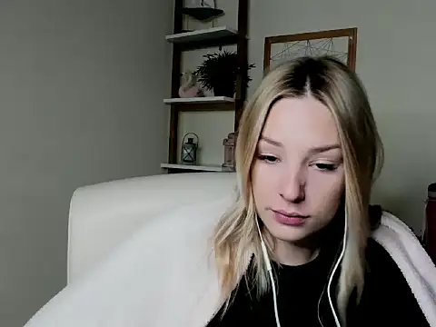 VelvetAngela online show from February 24, 6:36 am