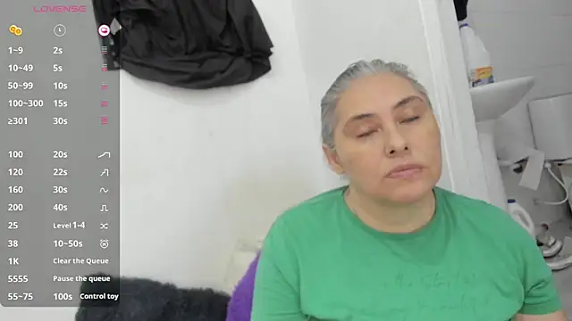 mature gold1 online show from March 29, 12:18 pm