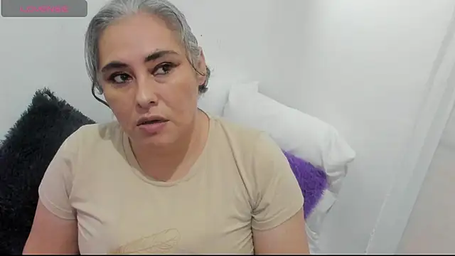 mature gold1 online show from February 9, 11:52 am