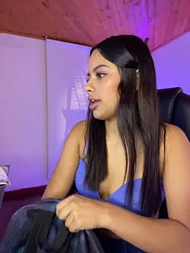 Snapshot of Dulce_pink18 chatting on February 1, 4:05 pm Dulce pink18 online show from February 1, 4:05 pm