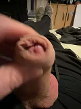 twankletoes1234 online show from April 28, 8:35 pm
