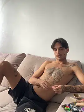 ruffvip online show from June 21, 5:52 pm