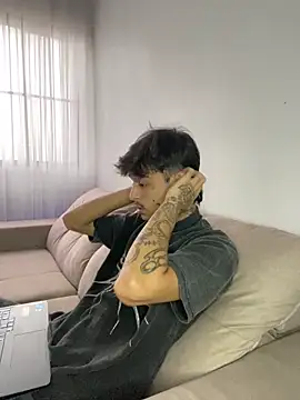 ruffvip online show from February 8, 7:44 pm