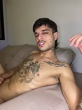 ruffvip online show from February 3, 11:43 pm