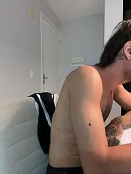 ruffvip online show from April 2, 11:11 pm