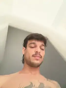 ruffvip online show from April 7, 12:40 pm