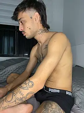 ruffvip online show from February 16, 2:10 am