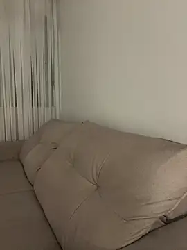 ruffvip online show from March 6, 1:00 am