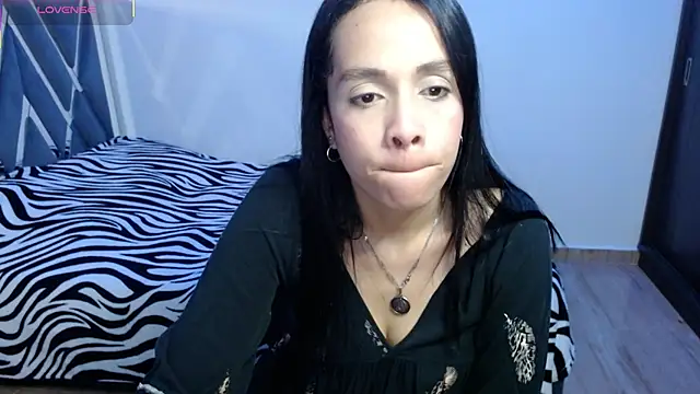 paula lopez   online show from April 2, 10:05 pm