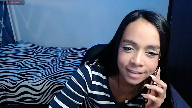 Snapshot of paula_lopez__ chatting on July 2, 10:05 pm paula lopez online show from July 2, 10:05 pm