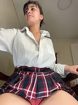 LilaRvsh online show from April 10, 5:42 pm