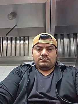 Snapshot of gerlop90 chatting on June 27, 7:31 pm gerlop90 online show from June 27, 7:31 pm