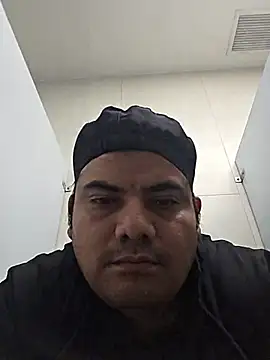 Snapshot of gerlop90 chatting on July 3, 10:05 pm gerlop90 online show from July 3, 10:05 pm