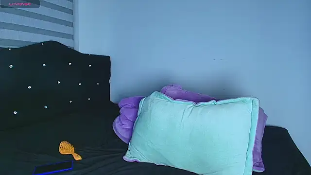 alys love online show from February 21, 1:07 am