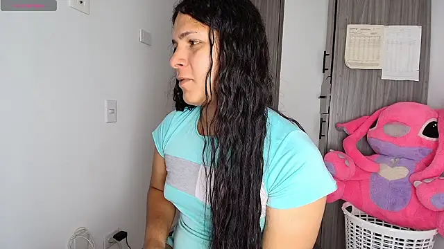 alys love online show from March 16, 4:32 pm