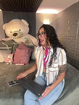 Magic ivone online show from March 19, 11:43 am