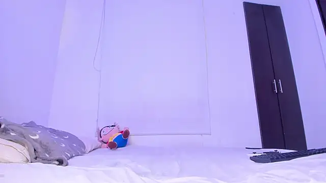  FuckingYoungs  online show from April 14, 3:55 am