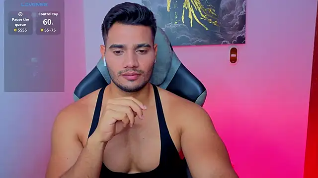 AndresRodriguez1 online show from May 28, 12:55 pm