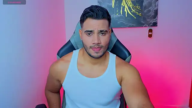 AndresRodriguez1 online show from May 31, 10:21 pm