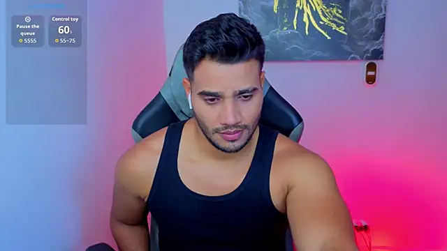 Snapshot of AndresRodriguez1 chatting on June 8, 10:10 pm AndresRodriguez1 online show from June 8, 10:10 pm