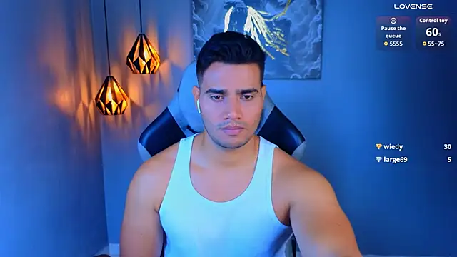 AndresRodriguez1 online show from May 1, 2:44 pm