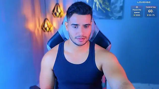 AndresRodriguez1 online show from May 5, 1:03 pm