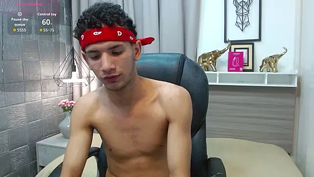 JDWhite18 online show from March 28, 4:02 am