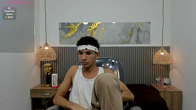 JDWhite18 online show from April 24, 4:03 am