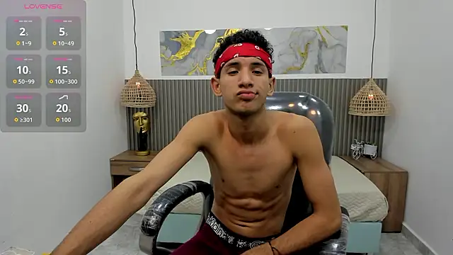 JDWhite18 online show from March 25, 3:28 am