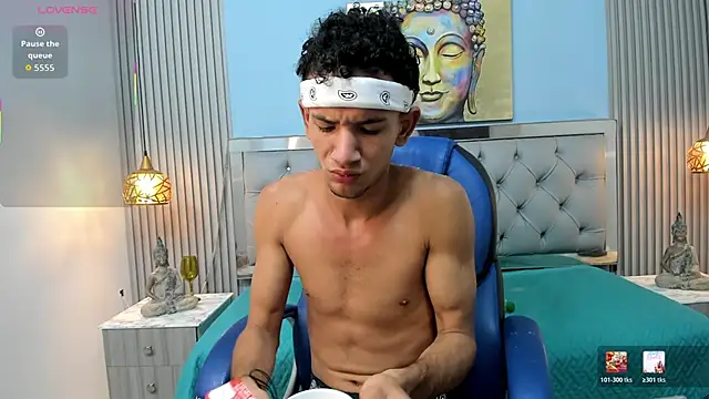 JDWhite18 online show from April 13, 4:27 am