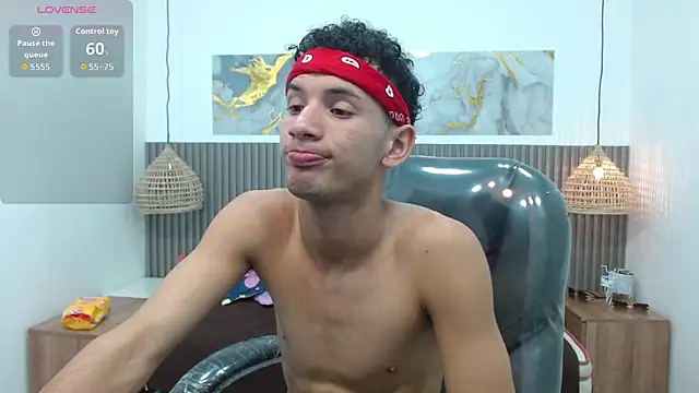 JDWhite18 online show from March 5, 3:47 am