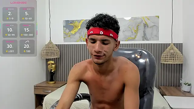 JDWhite18 online show from April 9, 3:41 am