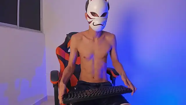 Snapshot of Senpai_Lover_ chatting on February 6, 11:12 pm Senpai Lover online show from February 6, 11:12 pm