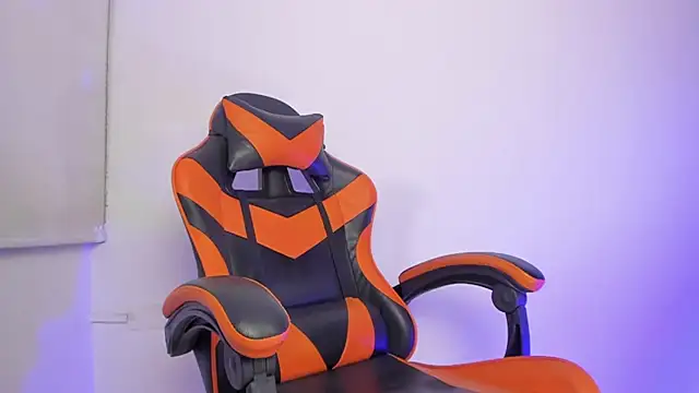 Senpai Lover  online show from March 6, 8:37 pm