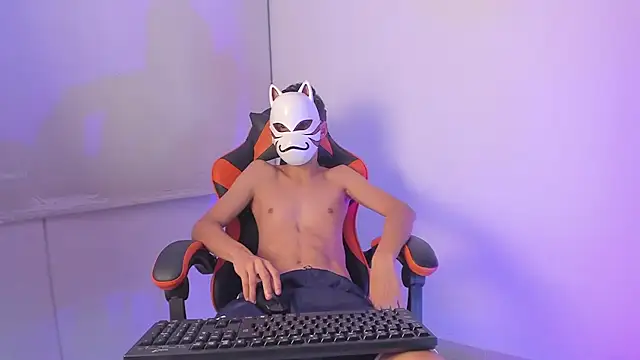 Snapshot of Senpai_Lover_ chatting on February 9, 7:56 pm Senpai Lover online show from February 9, 7:56 pm