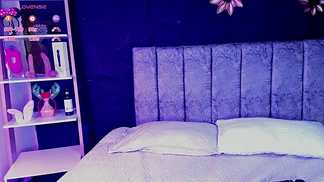 shaden  online show from April 11, 7:45 am