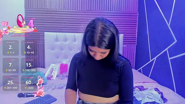 Snapshot of shaden_ chatting on May 12, 8:37 pm shaden online show from May 12, 8:37 pm