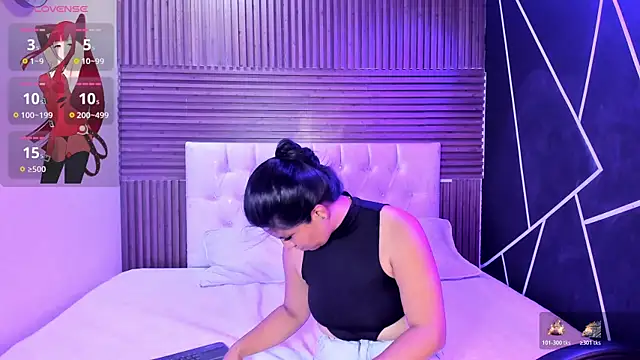 shaden  online show from April 13, 8:24 pm