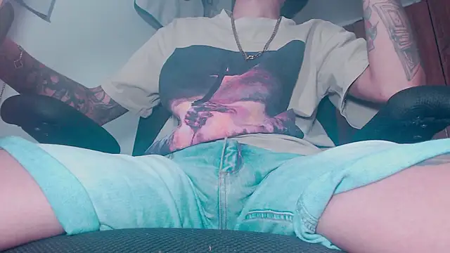 theskateboy online show from May 9, 6:39 am