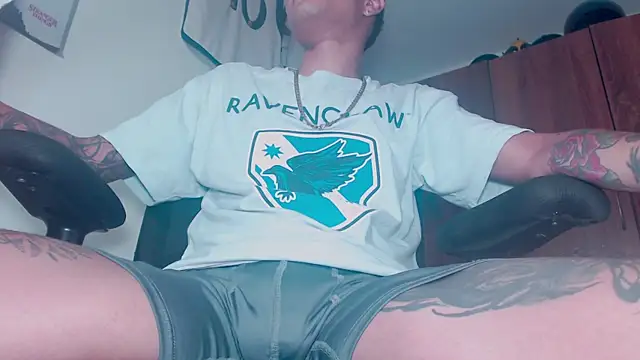 theskateboy online show from May 19, 7:59 am