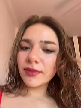 Snapshot of honeymuse chatting on February 16, 8:40 pm honeymuse online show from February 16, 8:40 pm