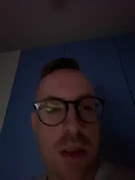 io1Elian online show from March 6, 10:49 pm