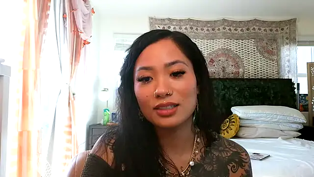 222goddess444you online show from February 12, 7:13 pm