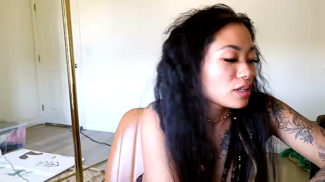 Snapshot of 222goddess444you chatting on July 9, 10:53 pm 222goddess444you online show from July 9, 10:53 pm