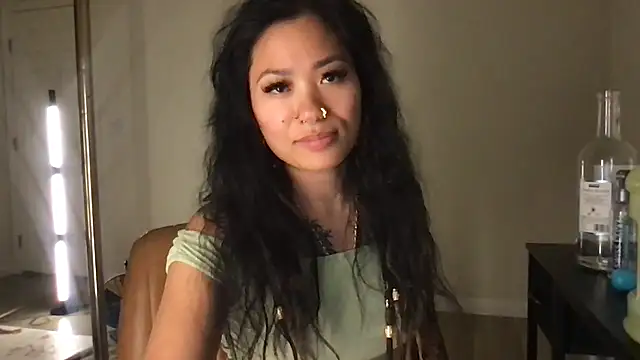 Snapshot of 222goddess444you chatting on July 5, 4:19 am 222goddess444you online show from July 5, 4:19 am