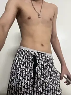 tuncube online show from April 14, 5:40 pm