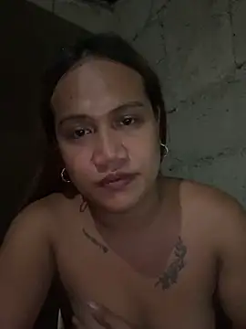 Snapshot of Queen-barbie chatting on February 11, 3:23 pm Queen-barbie online show from February 11, 3:23 pm